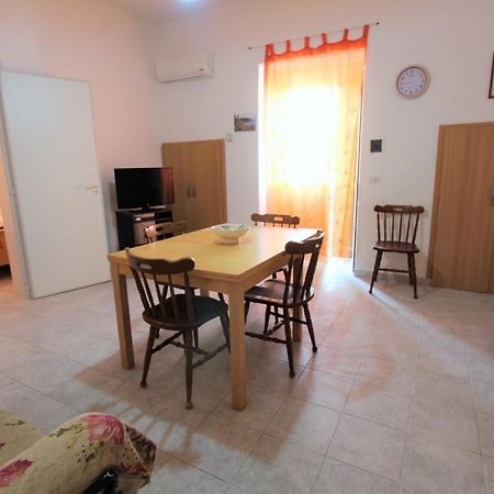 Trilocale Arancione Climatizzato Con Terrazza Panoramica Lejlighed Torre San Giovanni Ugento Eksteriør billede