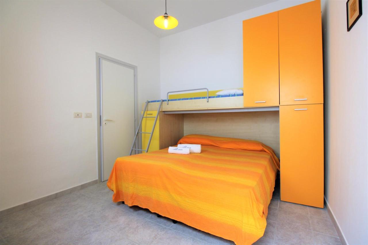 Trilocale Arancione Climatizzato Con Terrazza Panoramica Lejlighed Torre San Giovanni Ugento Eksteriør billede
